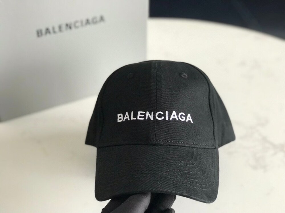 Balenciaga Logo Cotton Baseball Cap in Black